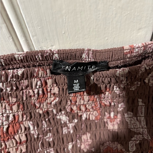 Dynamite Lisbet Long Sleeve Smocked Top - Picture 3 of 4